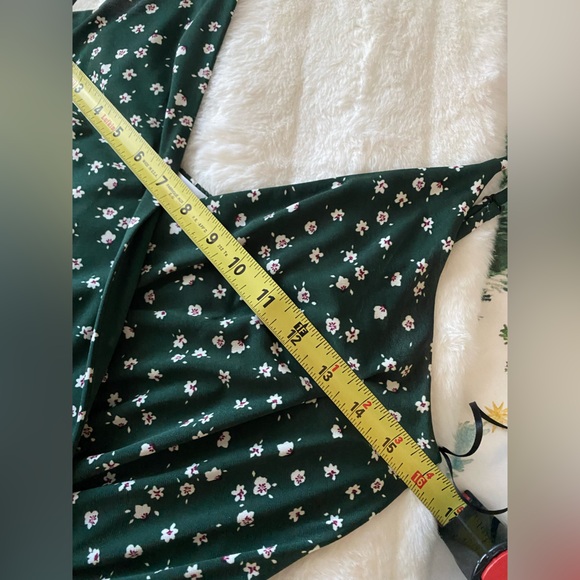 Kaileigh Dark Green Floral jumpsuit - Picture 4 of 4